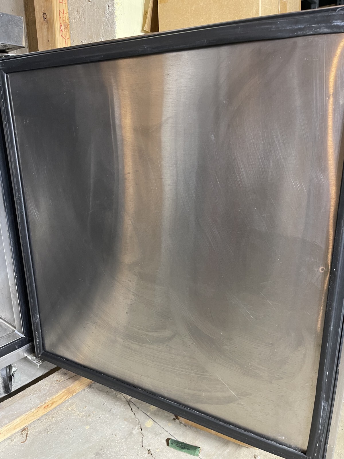 Atosa MGF8405GR 27″ One Solid Door Undercounter Freezer 7.15 cu. ft.