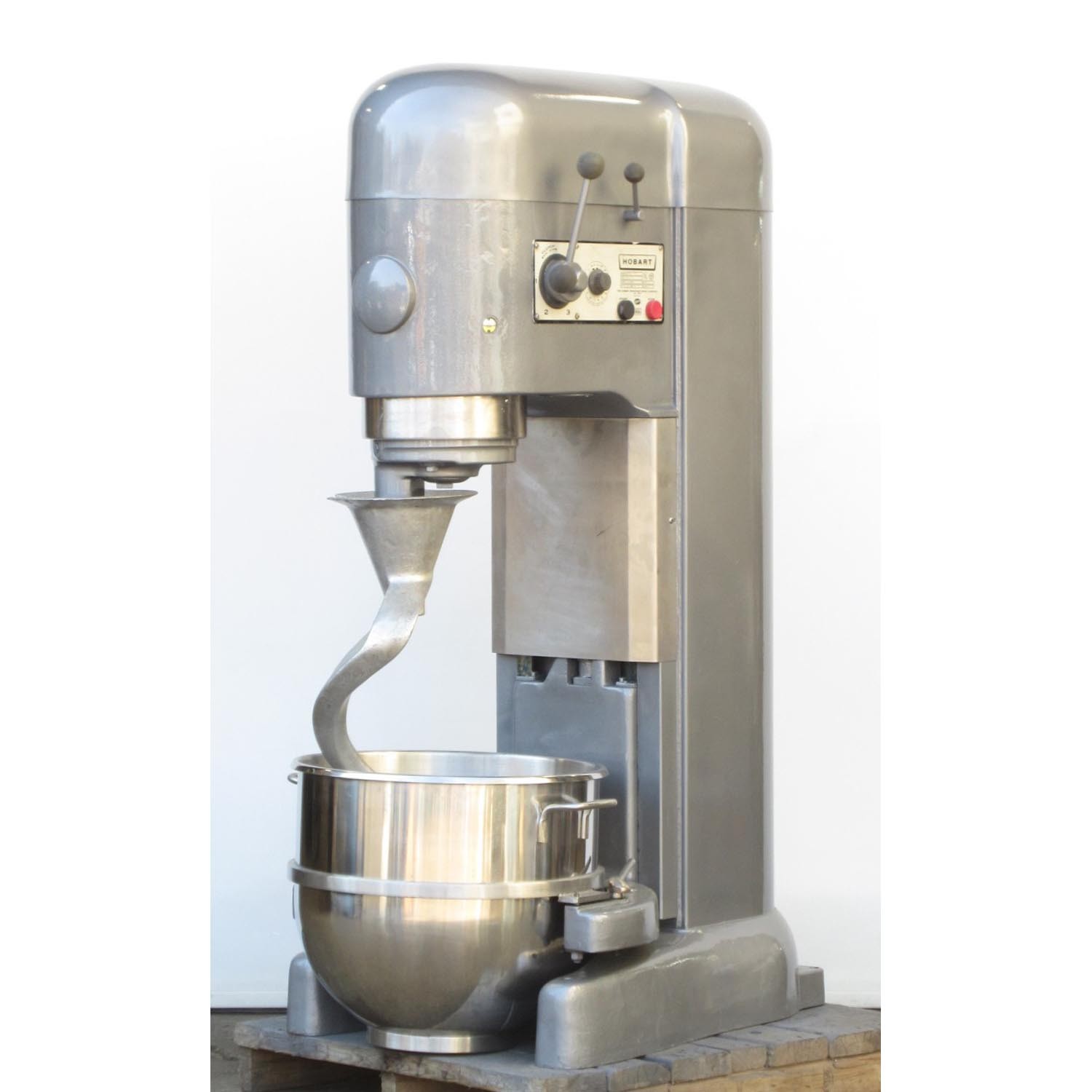 Hobart M802 80 Qt Commercial Bakery Dough Mixer, Bowl And 2 Attachments Included