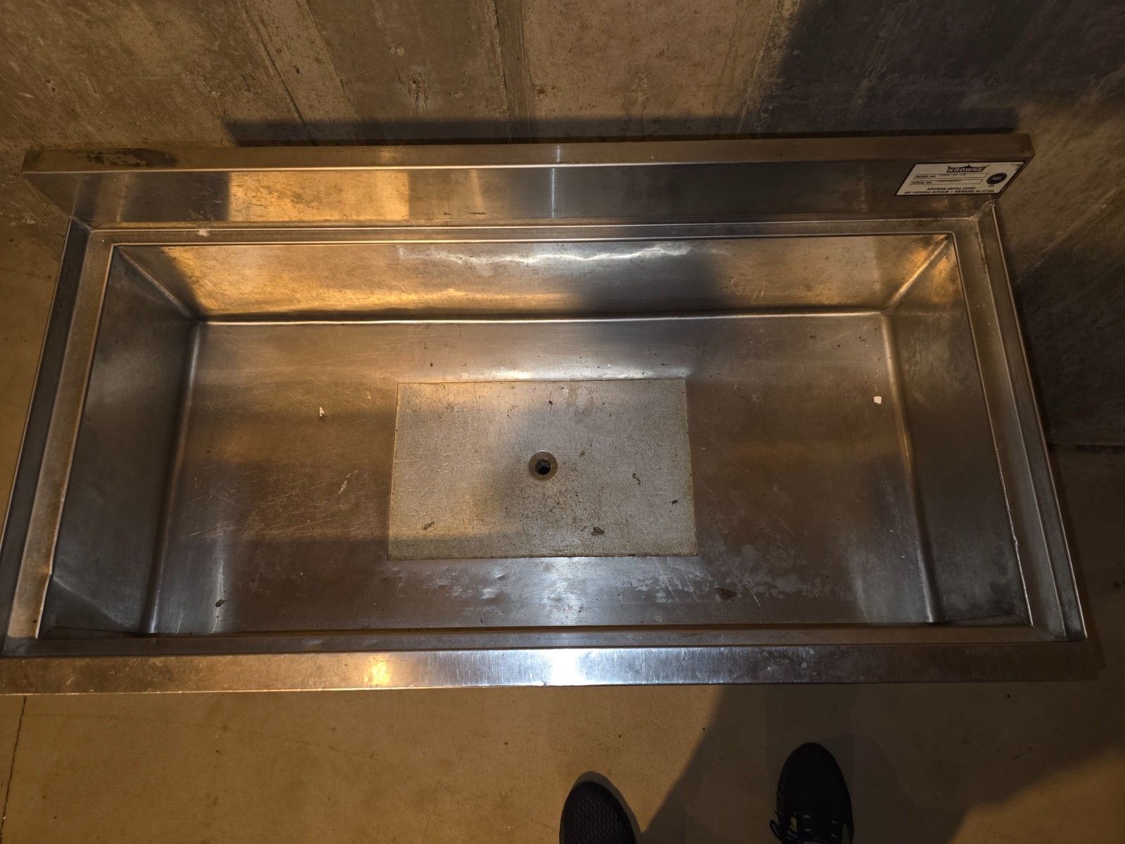 Krowne Ice Well Underbar NSF 36″ Wide x 19″ Deep x 29″ Tall with Back Splash