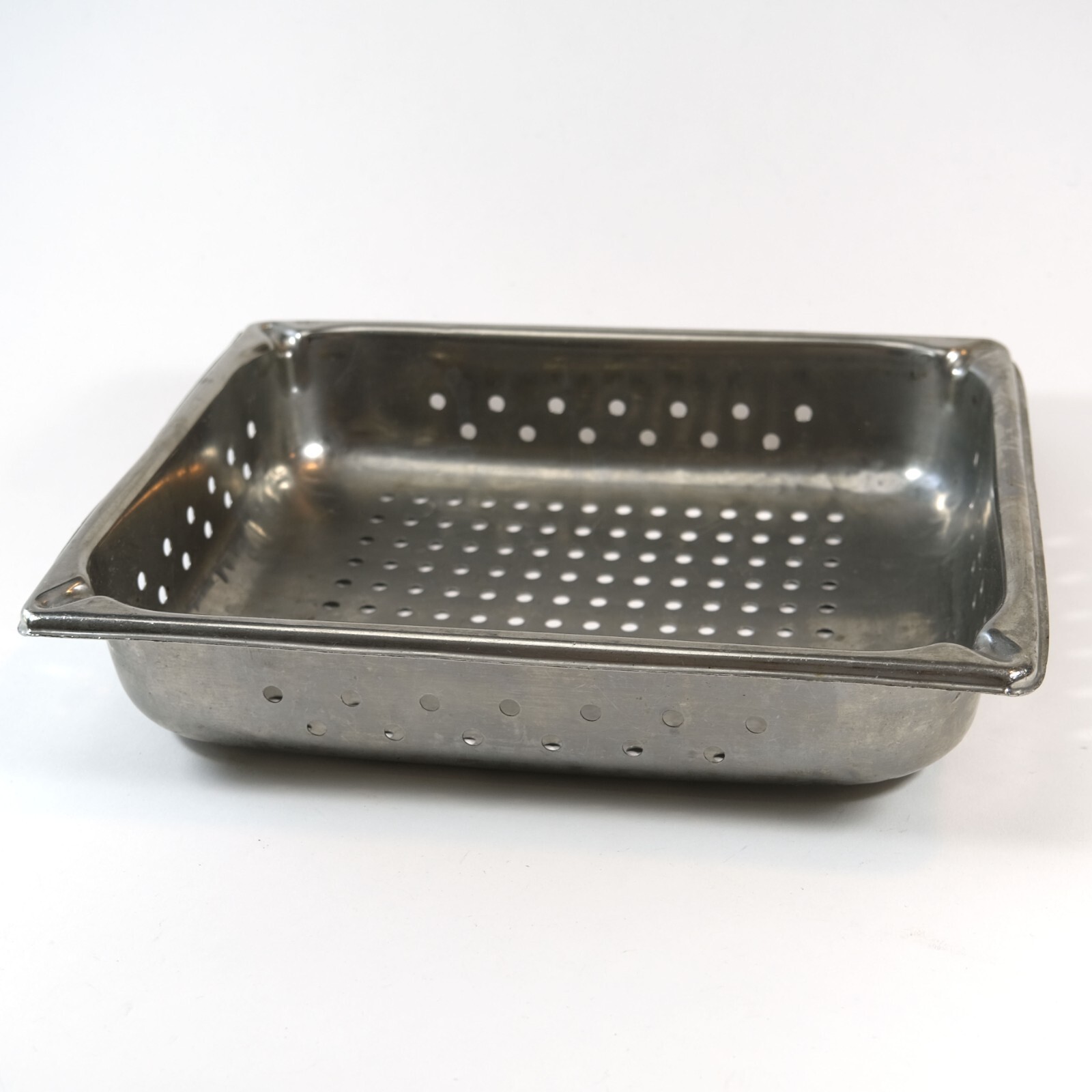 Vollrath 30222 Super Pan V Half Size x 2.5 D Perforated Food Pan
