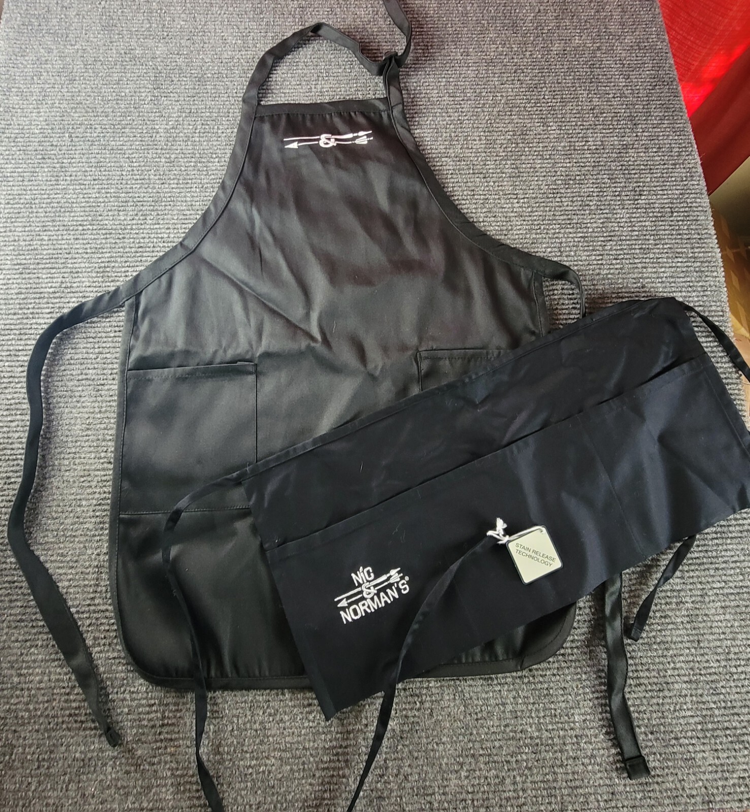 Nic & Normans Server Waiter Waitress Apron And Full Apron Norman Reedus (2)