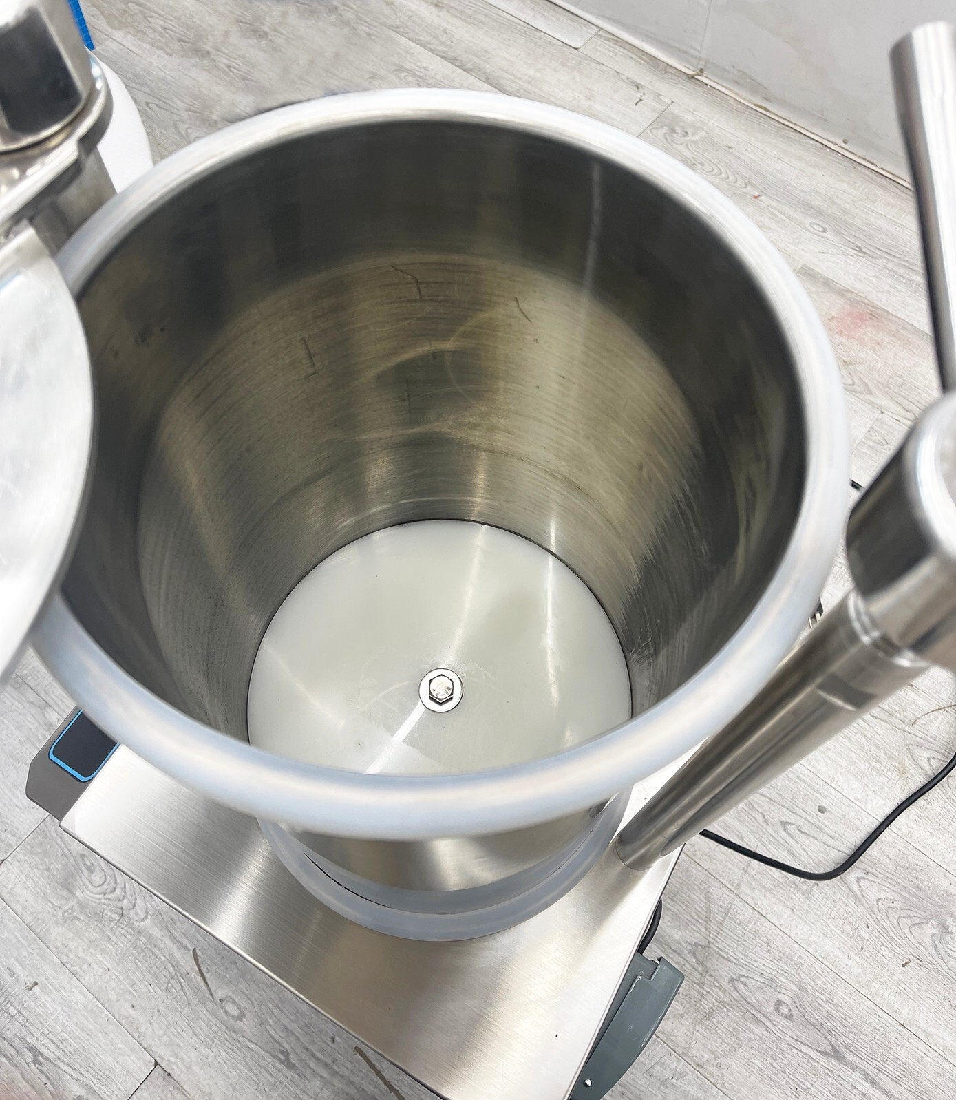 Commercial Hydraulic Sausage Stuffer Filler Stainless Steel 110V 1100W 26L