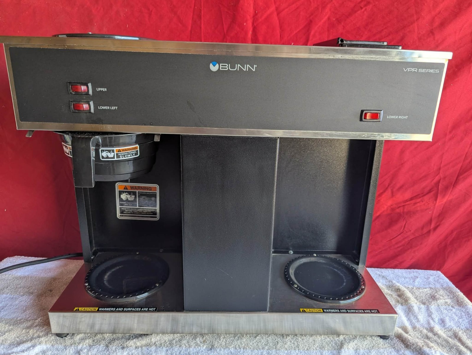 BUNN VPS Commercial Pourover Coffee Brewer 3 Warmers