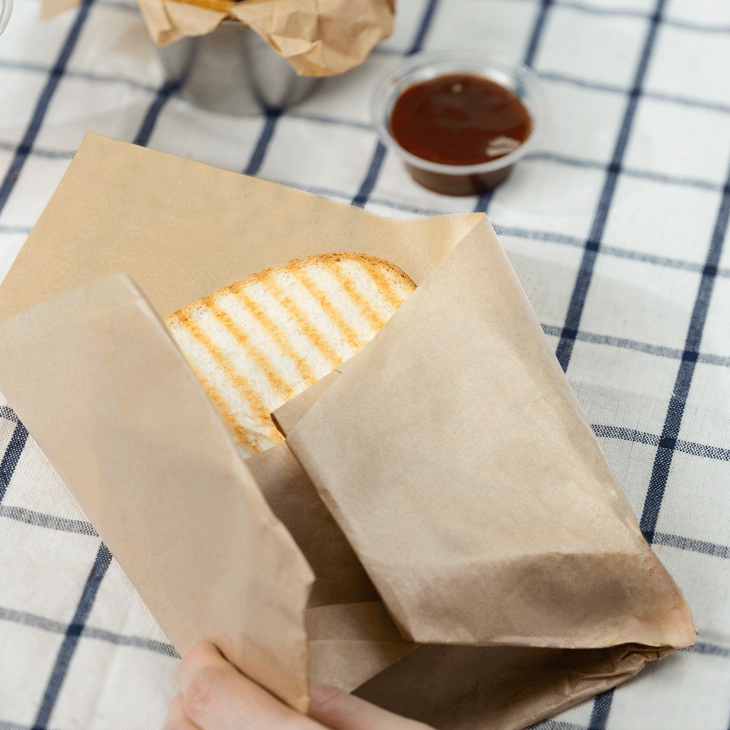 Karat 18″ x 18″ Deli Wrap / Paper Liner Sheets – Kraft – 3,000 pcs, FW-DPS460