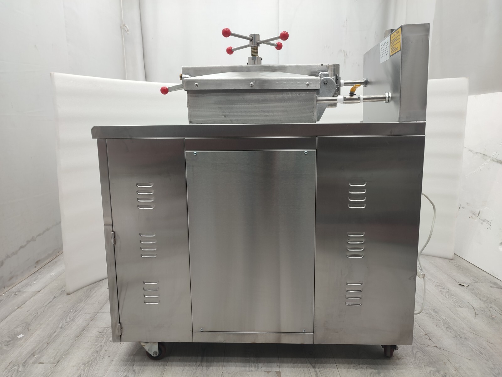 110V 45L CNC High Pressure Furnace Fried Chicken Stove Liquefied Petroleum Gas