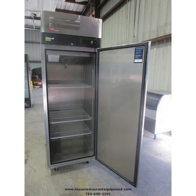 USED TURBO AIR M3R24-1-N 28 3/4″ REACH IN REFRIGERATOR