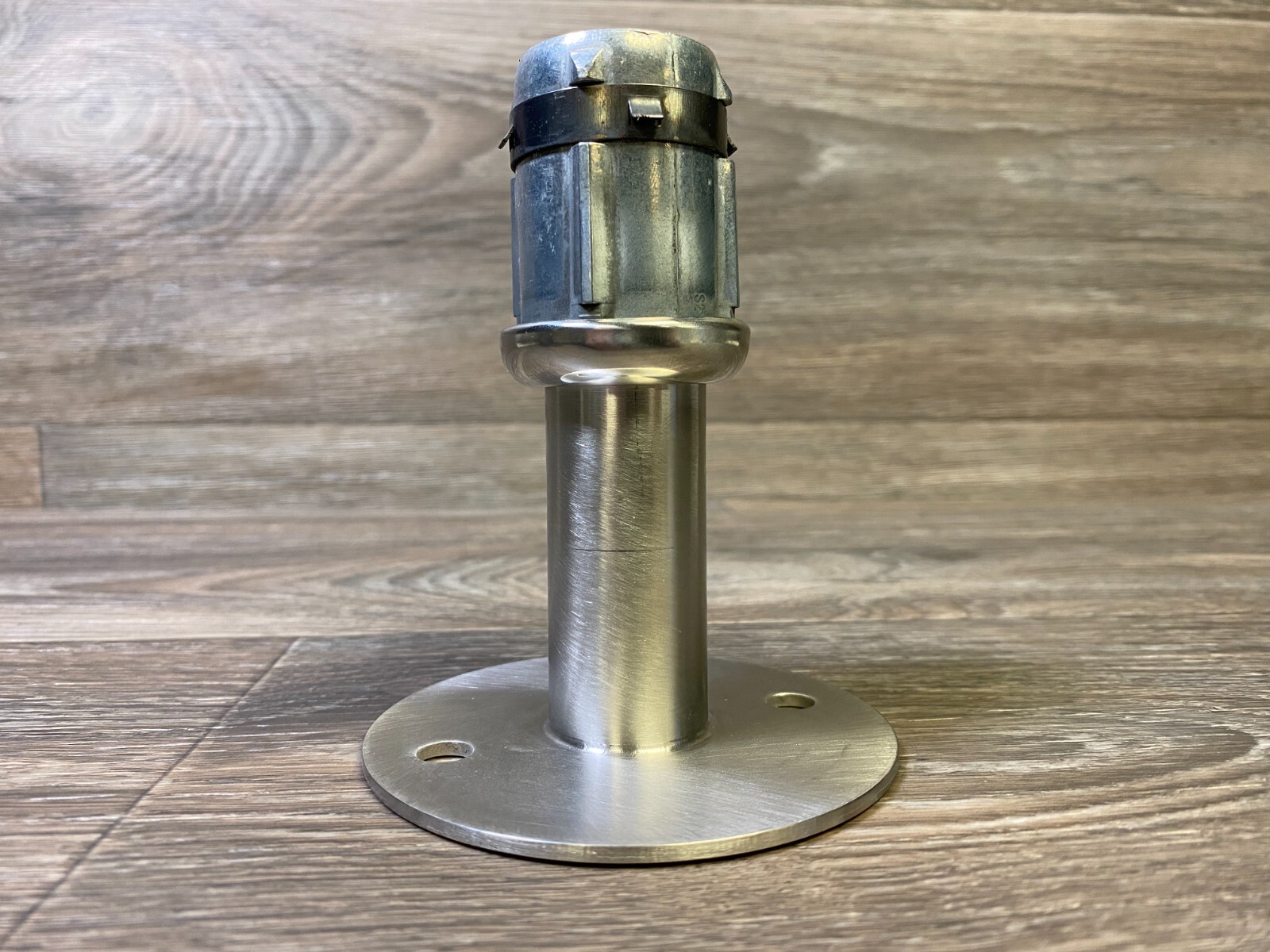 Component Hardware Group 1-5/8 Adjustable Foot Inserts 16GA SS Round Flange Hole