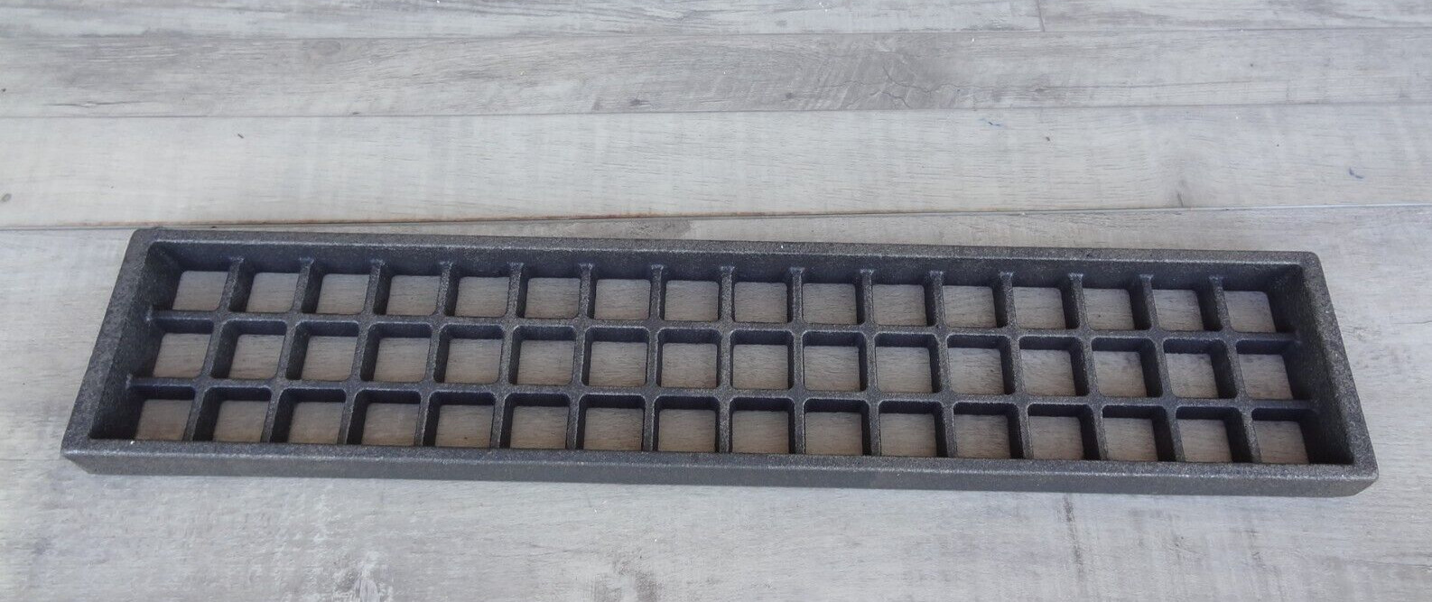 MAVRIK F11722 CAST IRON COAL GRATE 4 IN X 20 IN