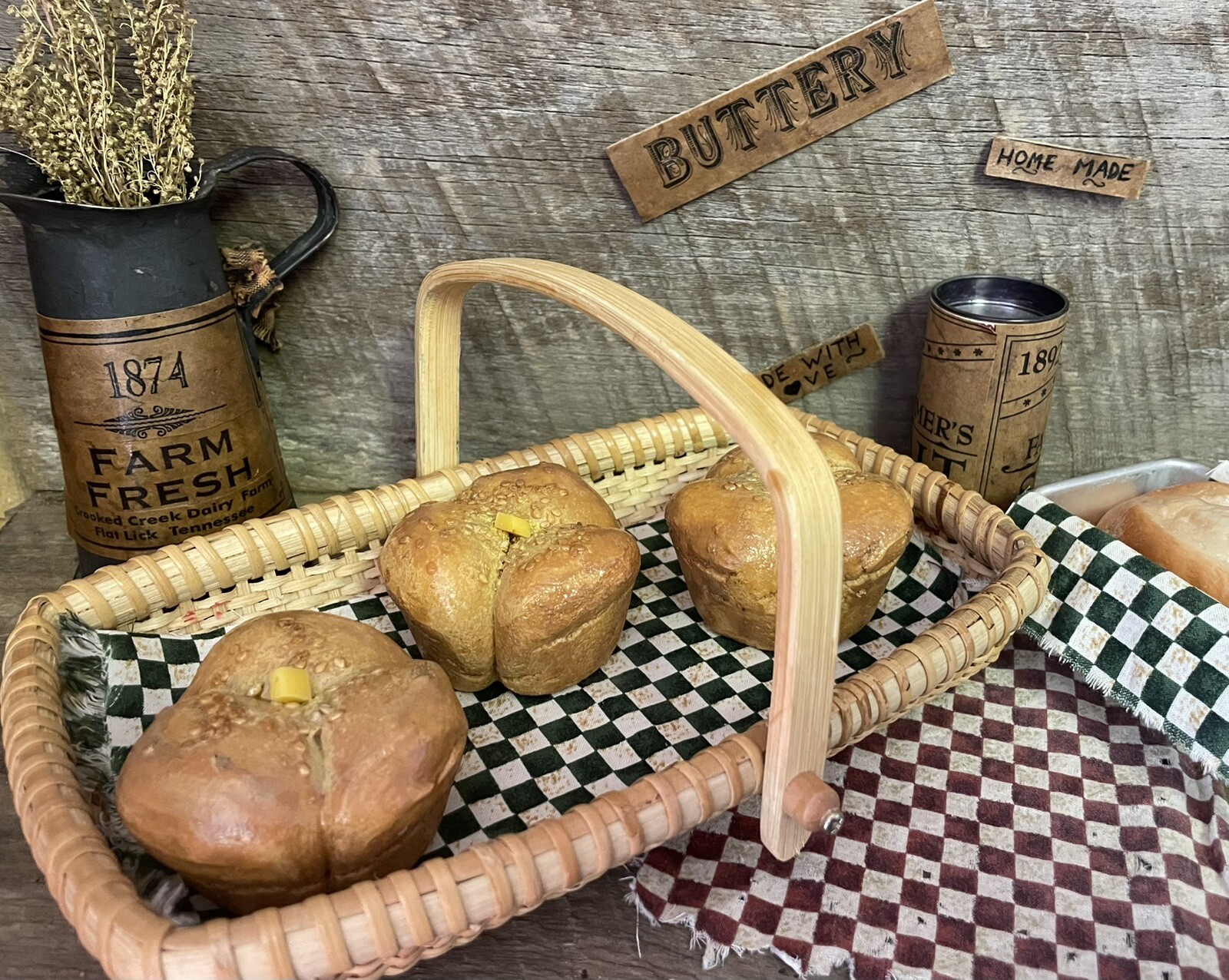 REALISTIC FAKE DIPLAY FOOD LOT OF 3 DINNER ROLLS Primitive Farmhouse Prop BSMT3