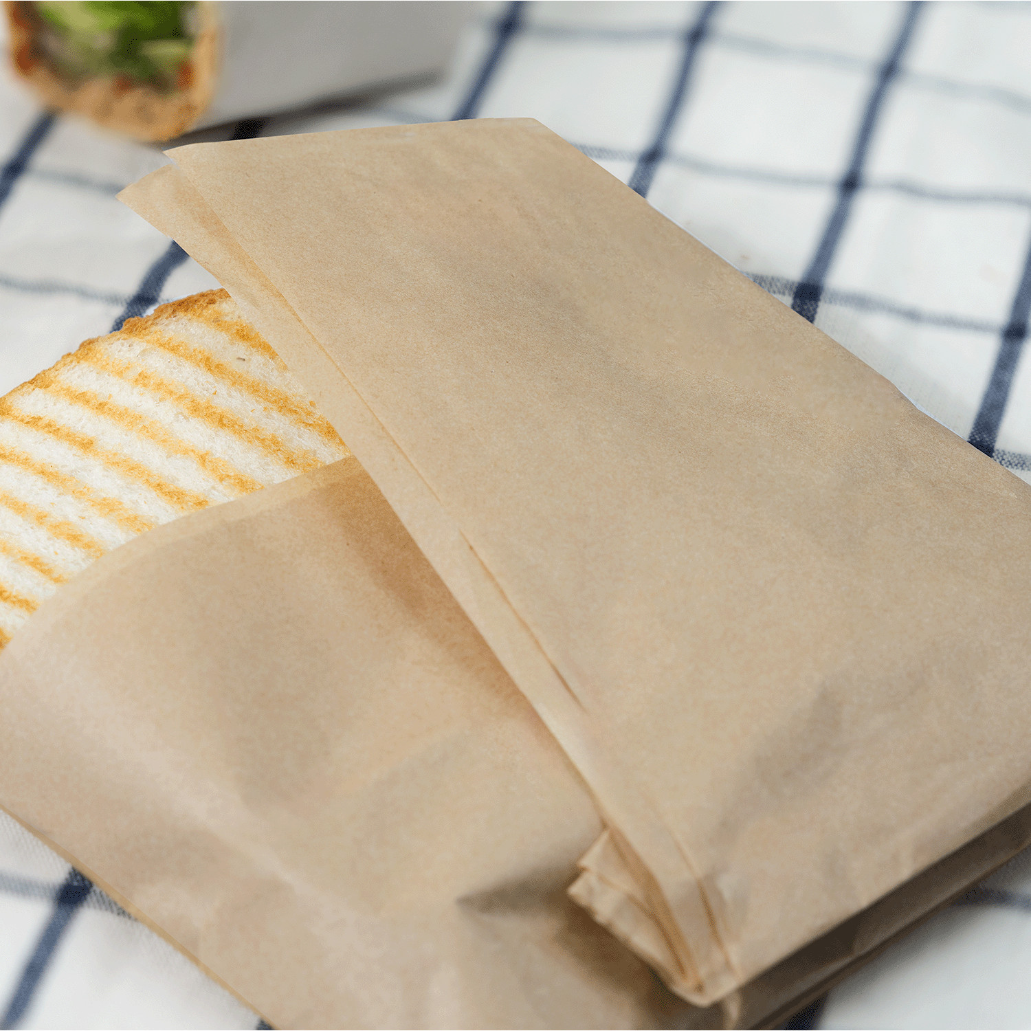 Karat 18″ x 18″ Deli Wrap / Paper Liner Sheets – Kraft – 3,000 pcs, FW-DPS460