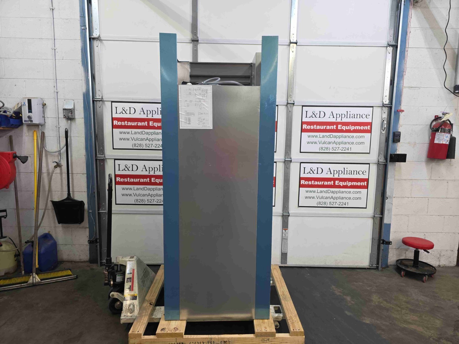 6479 New S/D Traulsen Insulated Warming, Holding Cabinet, Model: RW132W