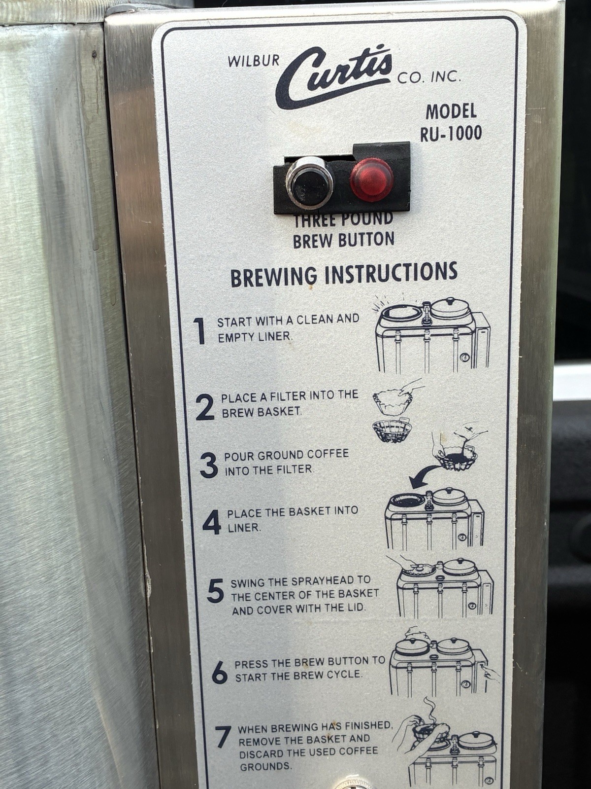 Wilbur Curtis RU-1000 Double Bulk Dispenser Coffee Brewer 2 Warmers Faucet