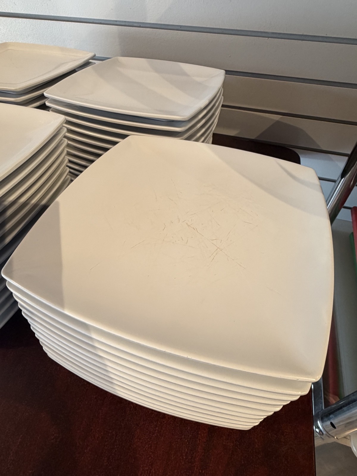 Thunder Group 29010WT Classic White Melamine Square Plate 10″ Used Lot of 59