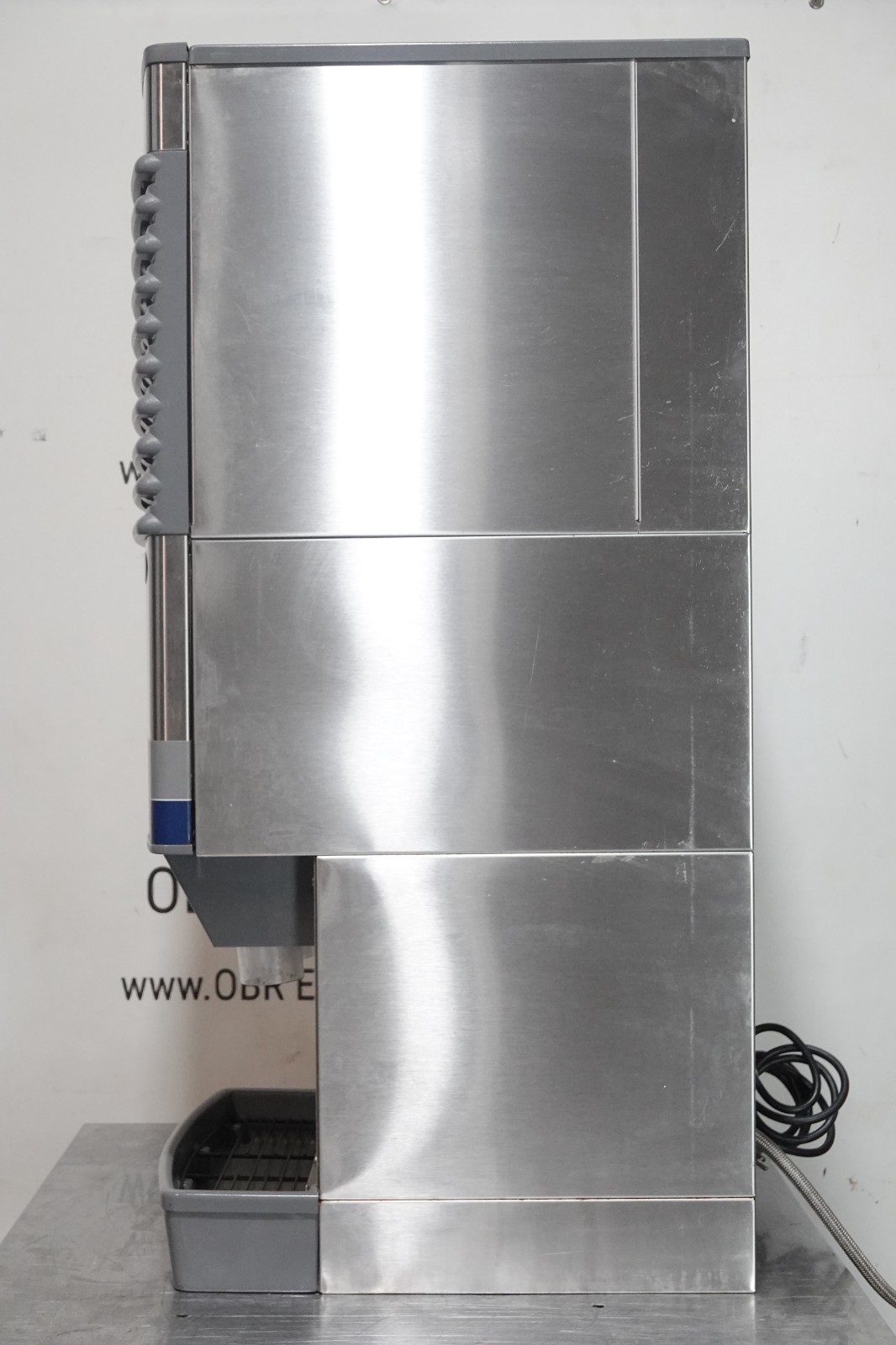 FOLLET 400 LBS AIR COOLED ICE MAKER/WATER DISPENSER (CHEWABLE ICE) MODEL 25CT400