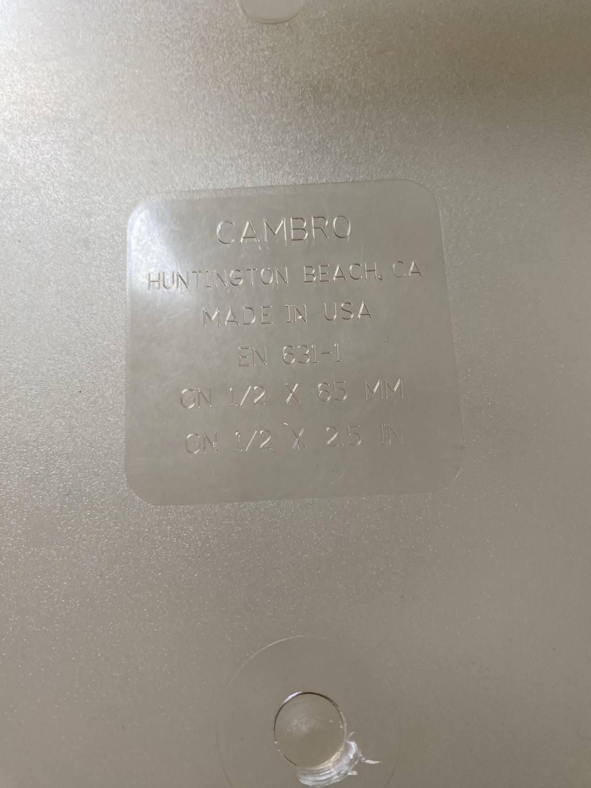 Cambro Amber Pan 1/2 Size High Heat Food Pan – 2 1/2″ Deep – 22HP150 H-Pan