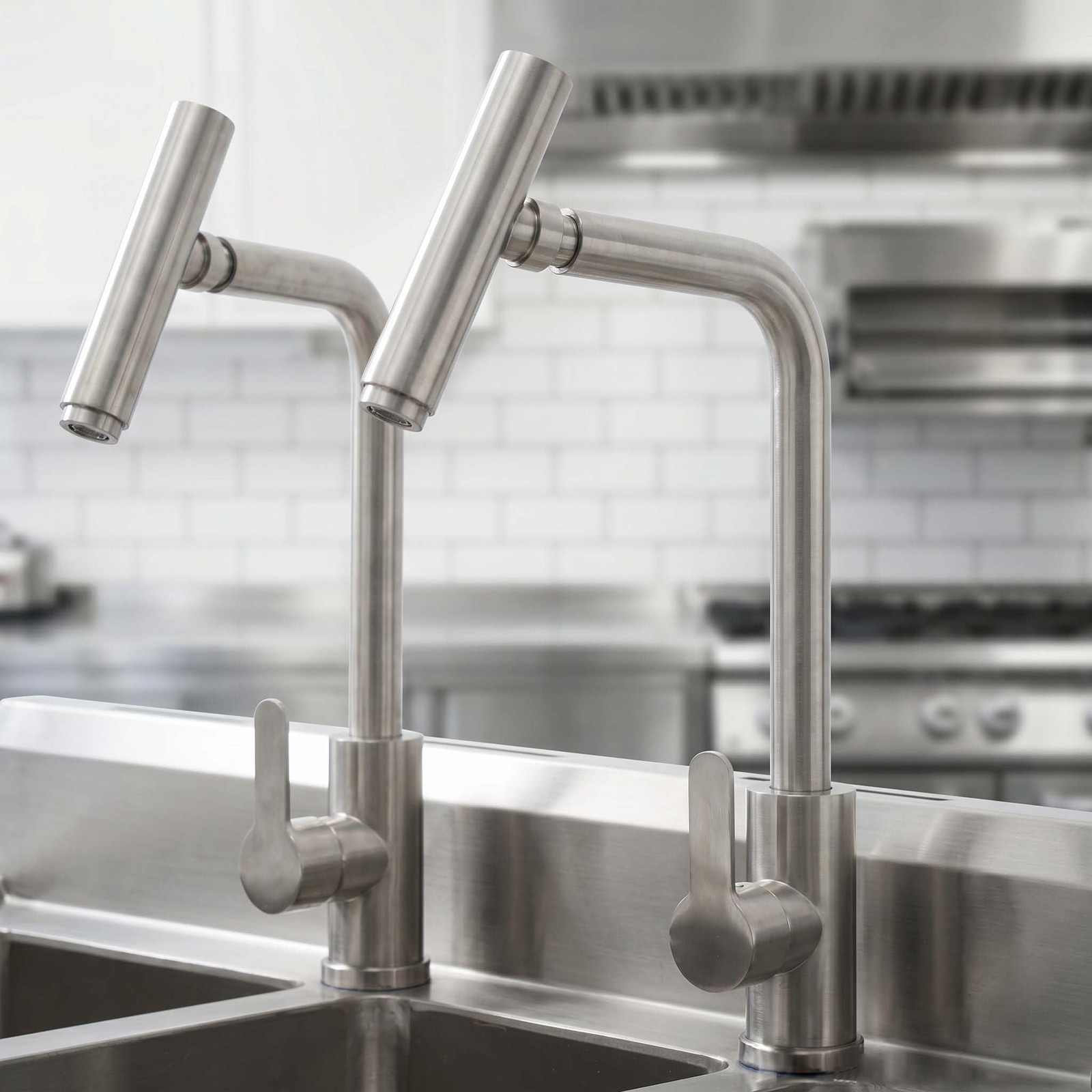 Stainless Steel Kitchen Utility Sink, Freestanding 3-Compartment Sink w/ Faucets