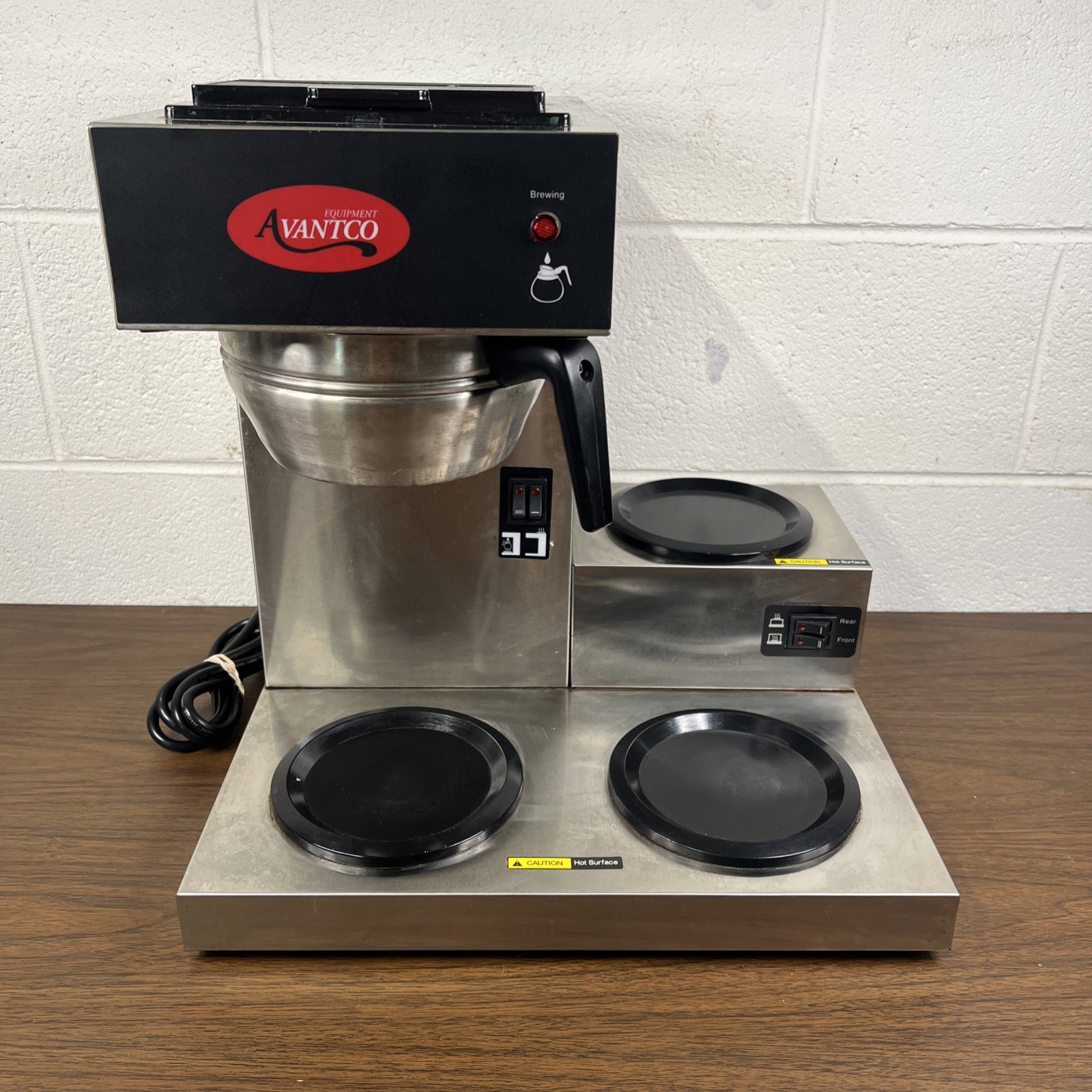 Avantco C30 Pourover Commercial Coffee Maker with 3 Warmers – 120V