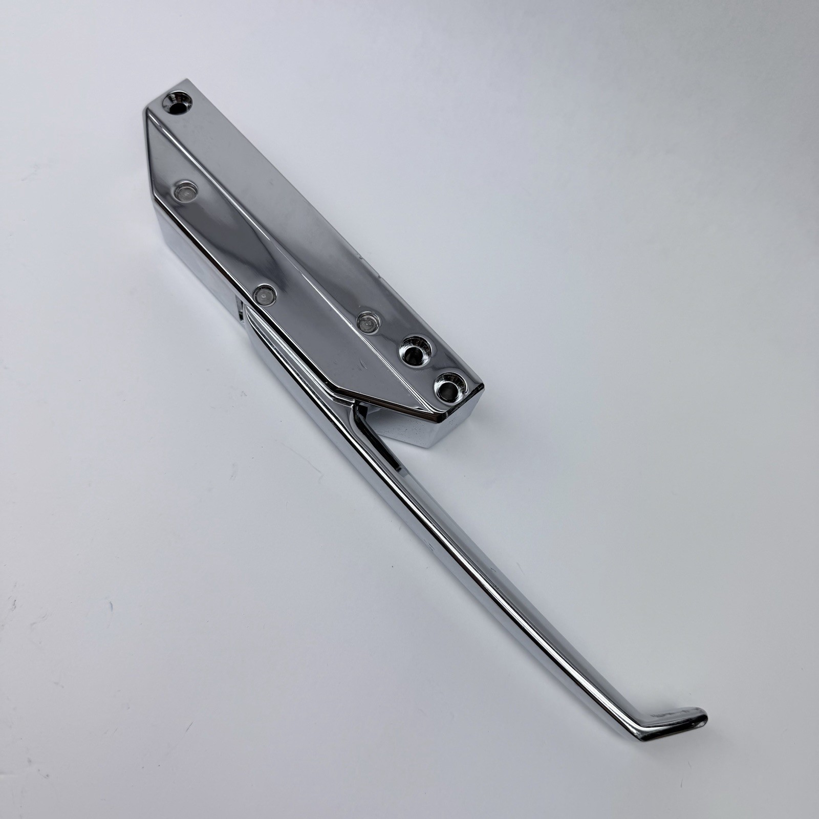 R35 Series Mechanical Latch and Strike (Mounting Hardware not included)