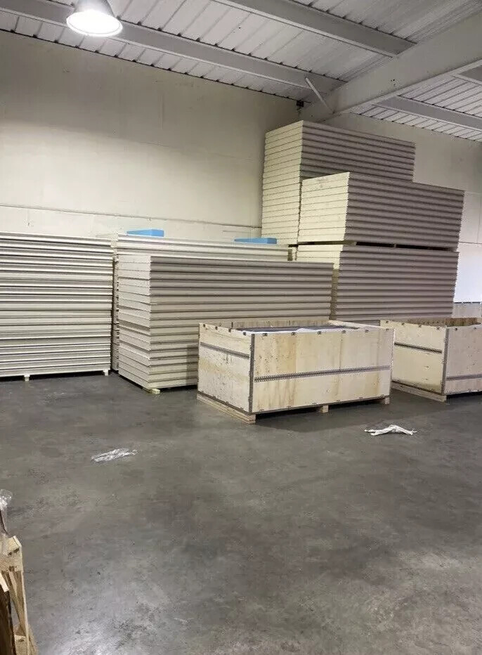 Walk-in Cooler & Freezer Panels, Various Sizes, 4 inches Thick, Camlock or PLug