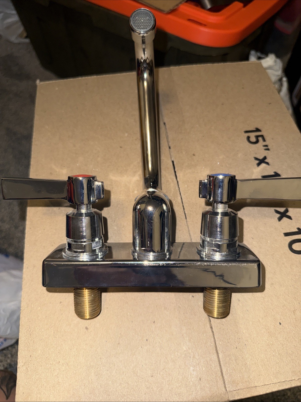 Wall Mounted Faucet Swivel Neck Unknown Brand New Read