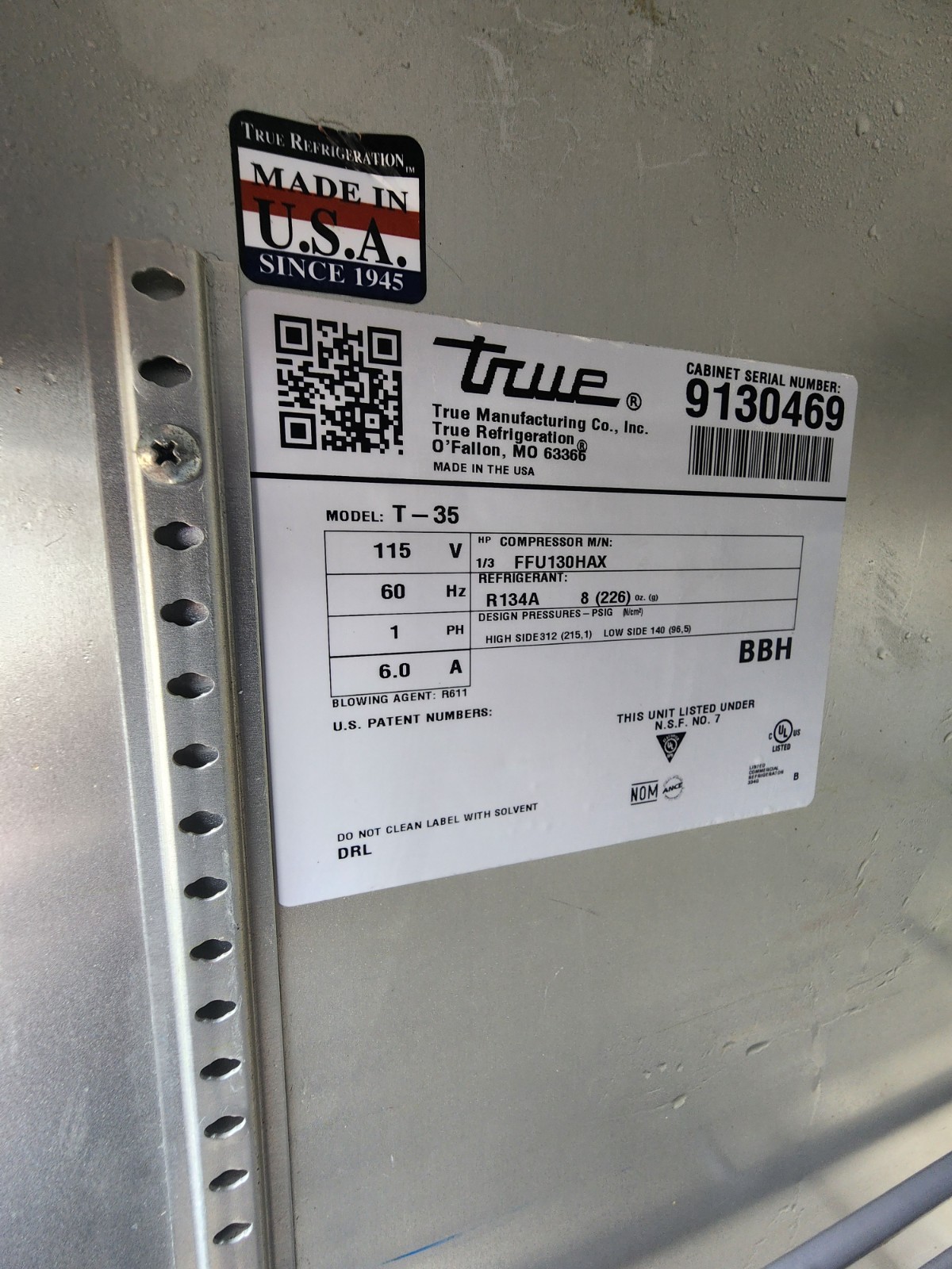 TRUE T-35 TWO SECTION REACH-IN REFRIGERATOR