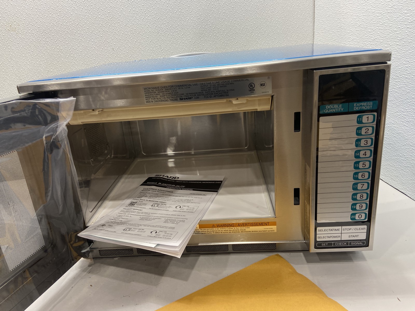 Sharp R25JT Commercial Microwave Oven 2100W Heavy Duty 0.75 Cu Ft