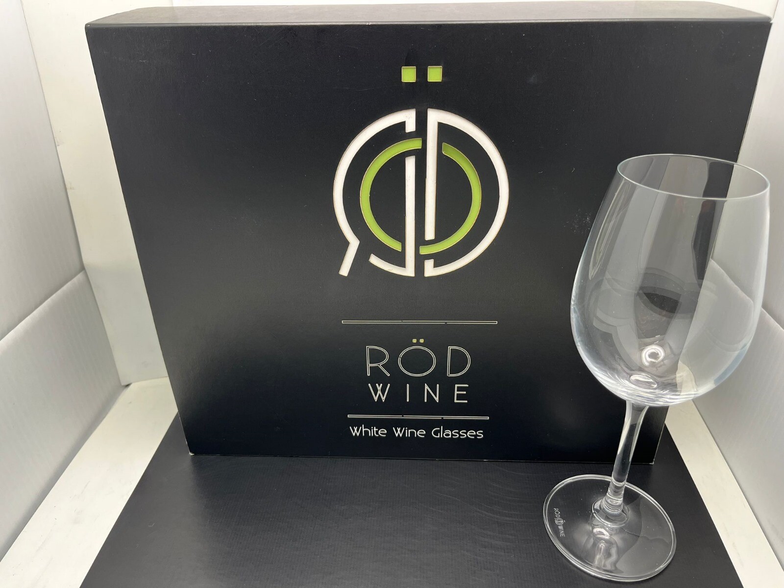 RODWine Fine and Modern Etching White Wine Glasses Set of 3