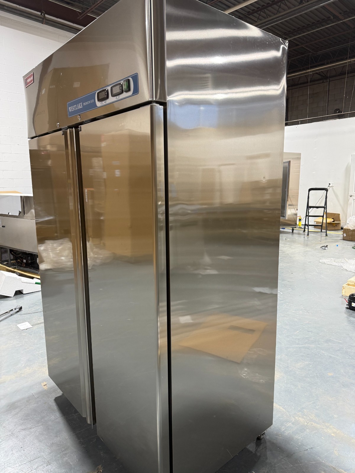 WESTLAKE 48″ 2-Door Commercial Refrigerator Freezer Combo – DENTS