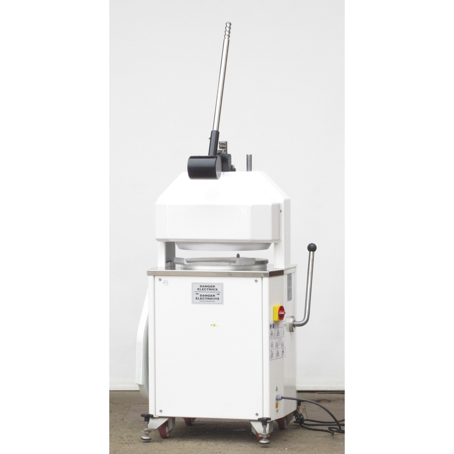 Doyon DSA4436 Semi-Automatic Dough Divider Rounder 36 Portion