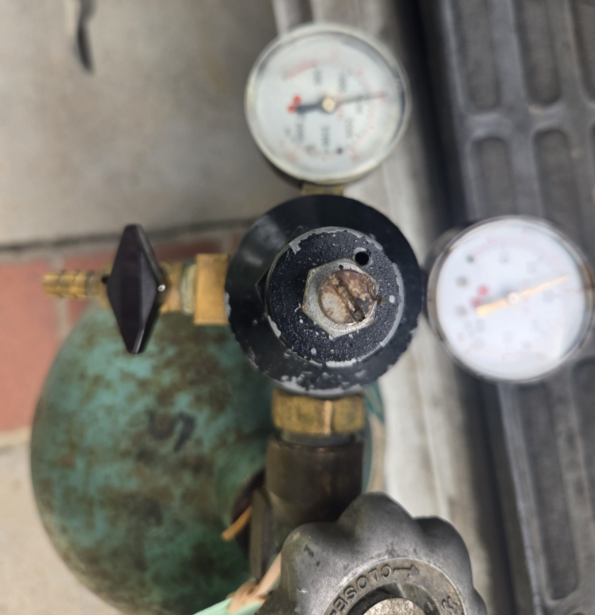Micro Matic Nitrogen Regulator 0-60 Supply/ 3000 Max Inlet /Stout Draft Beers