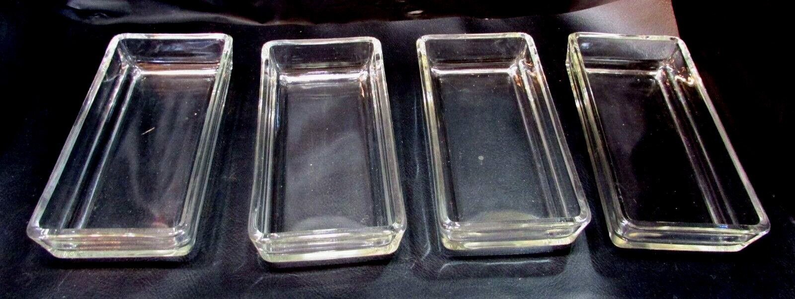 Four Rectangle Clear Glass Serving Dish Large 3x8x17 Gold Tone Steel Wire Rack