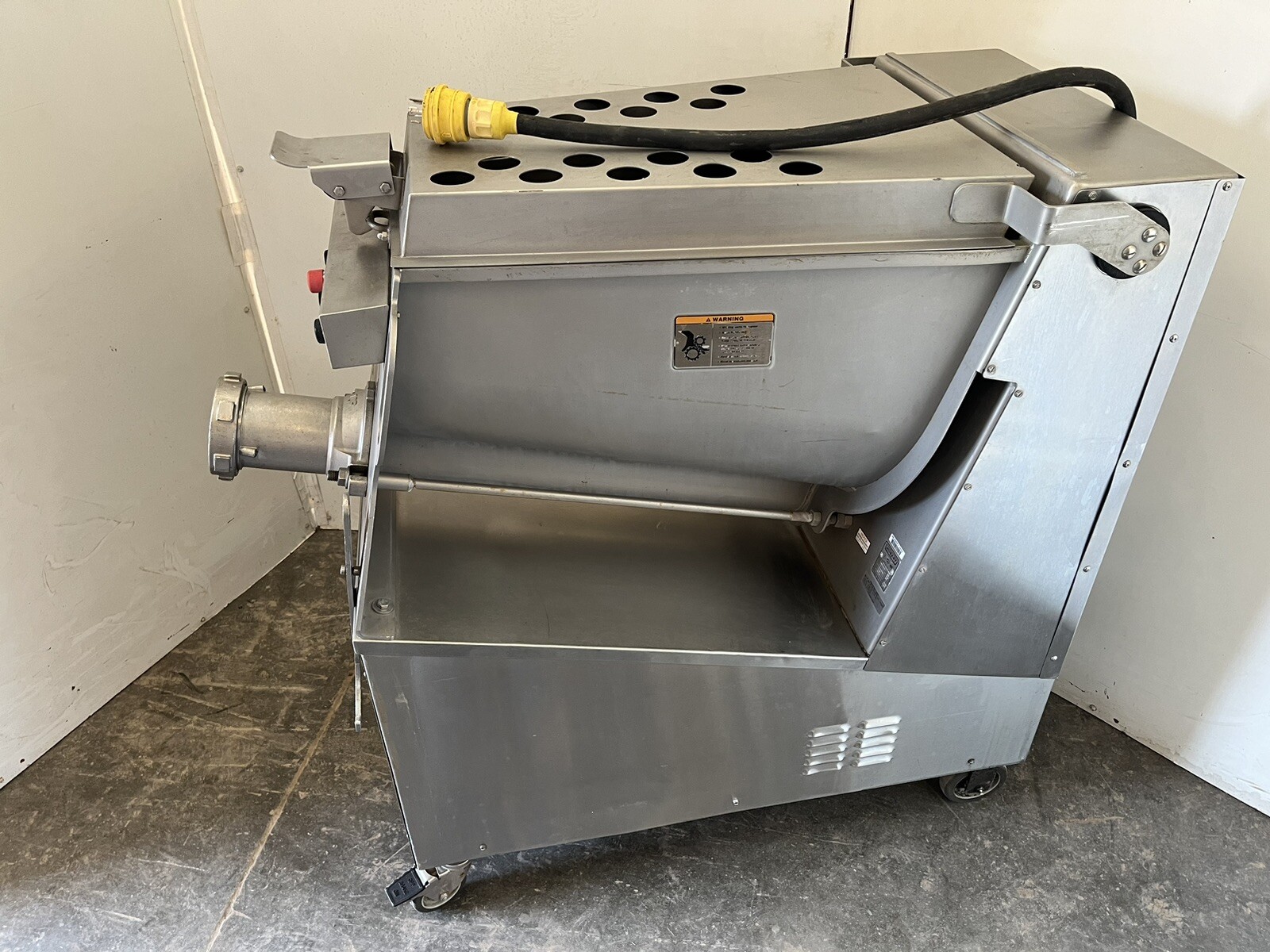 Hobart Meat Mixer Grinder MG1532 #32 150lb VIDEO WE CRATE AND SHIP WORLDWIDE