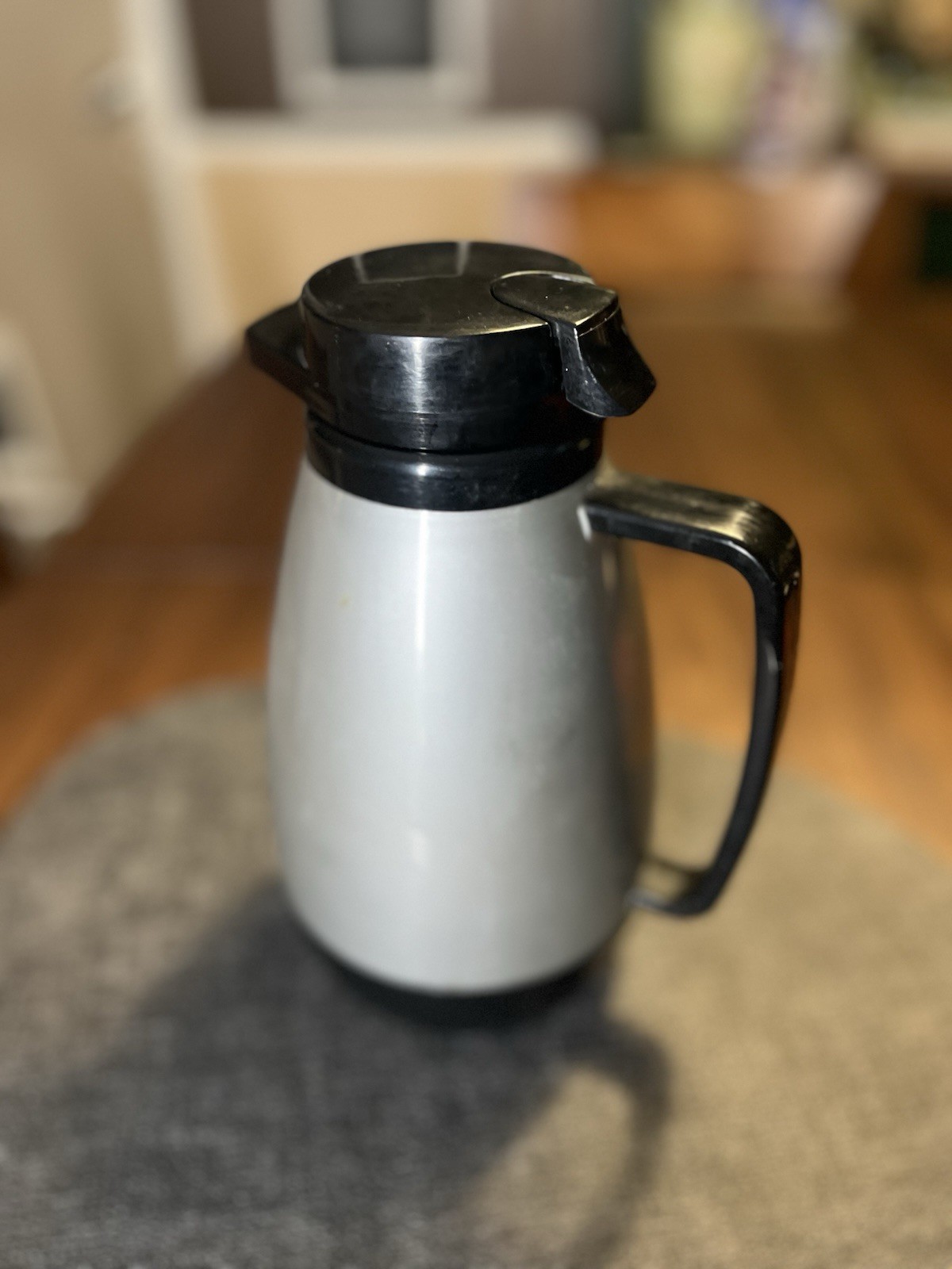 Service Ideas Thermos-Serve 1 liter w/ Push-Button Lid Metallic Gray
