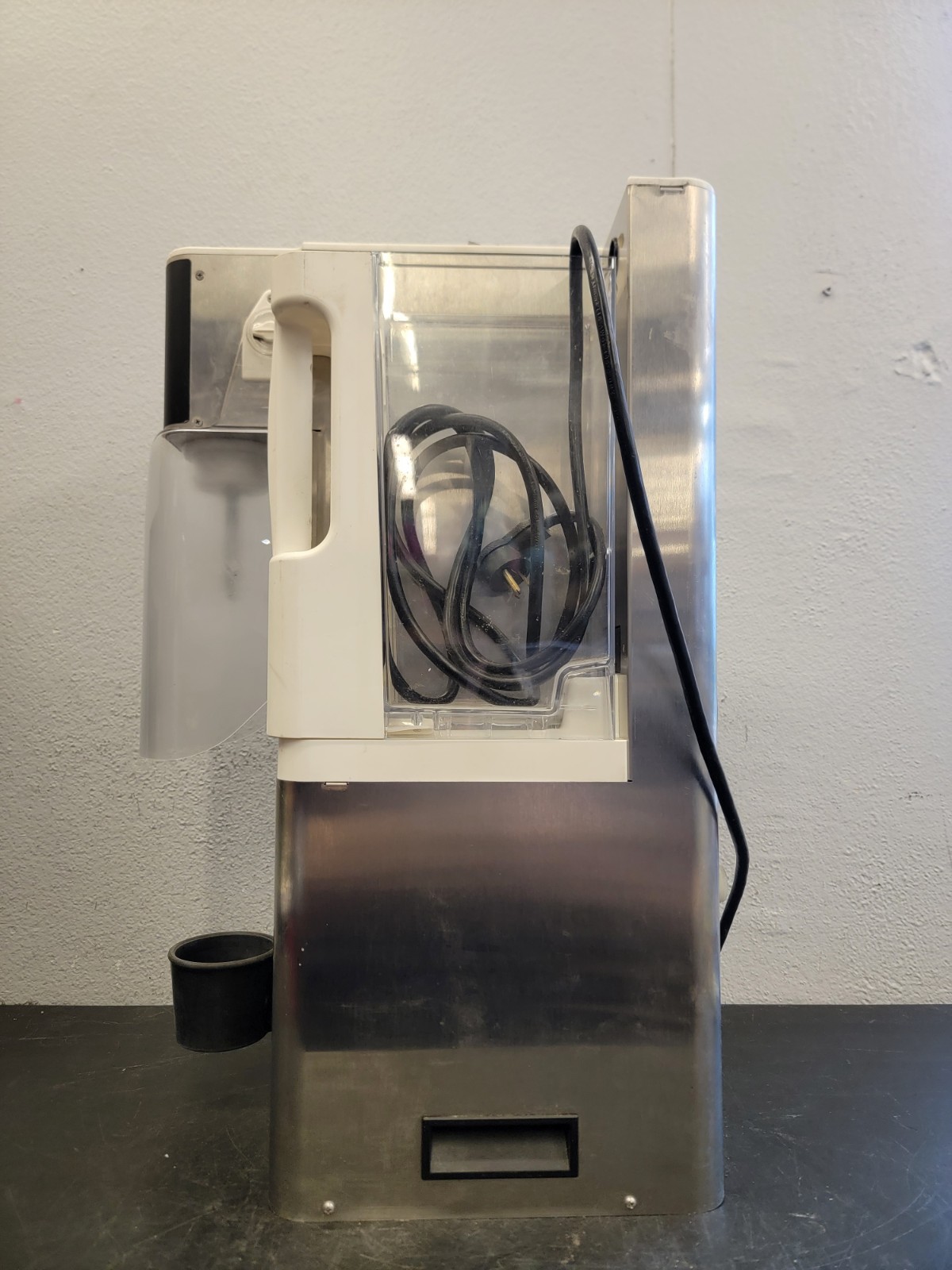 F’real FRLB7 Milkshake Blender Shake Machine Front Door Assembly Freal 👁