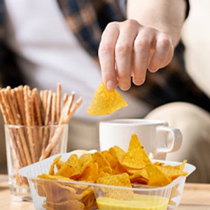 100 Pcs Nacho Trays – Large 6″x8″ Disposable 22 Oz – 2 Compartments Clear