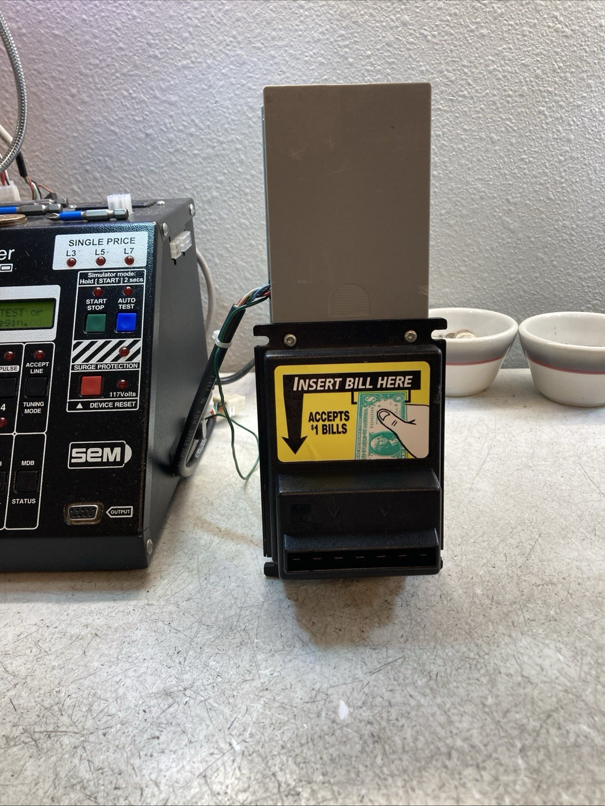 Mei VN2511 Bill Validator 110 Volt for Soda Pop Single Price Machines Only.