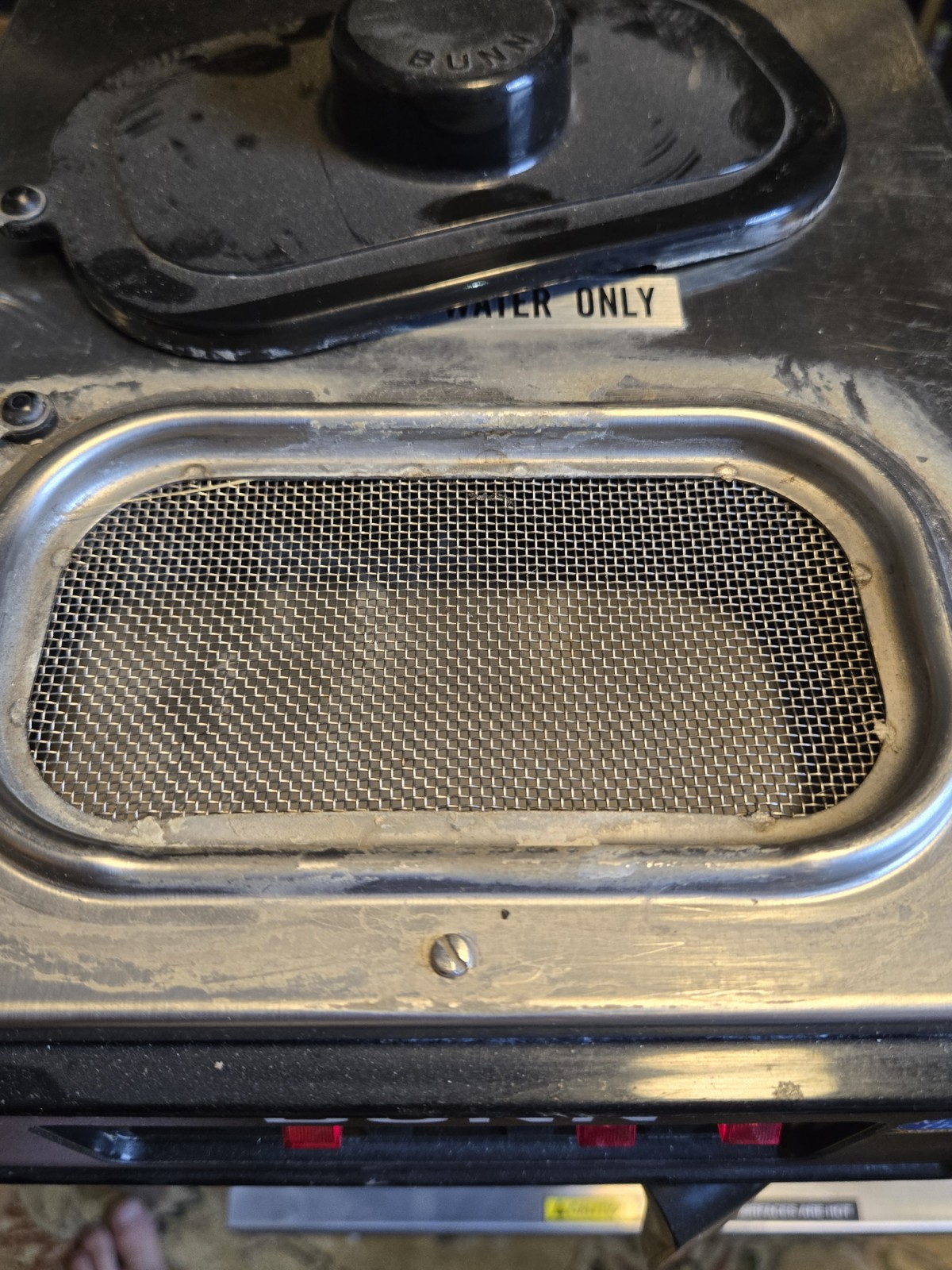 BUNN VP17 Low Profile Pourover Commercial Coffee Maker 3 Warmers