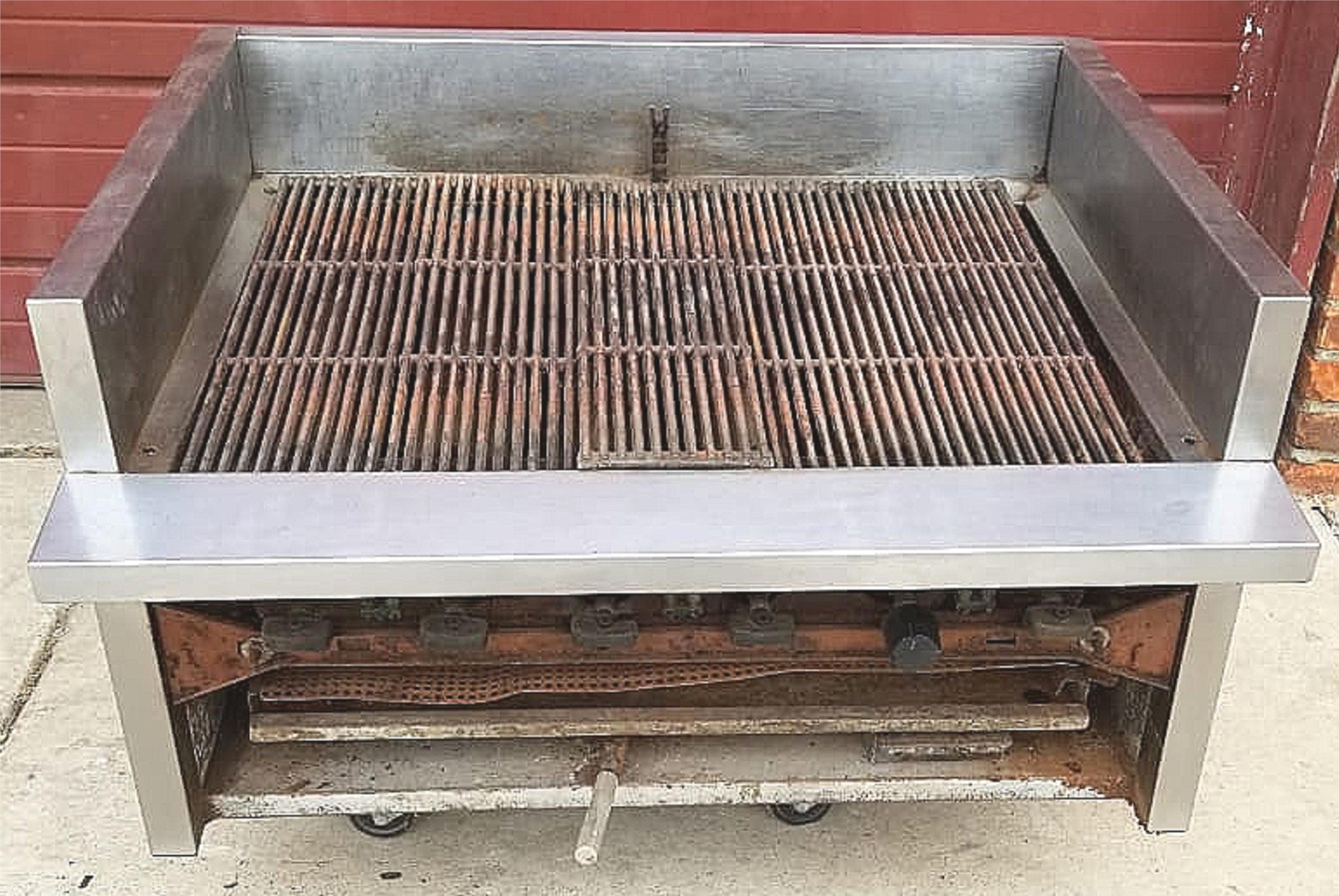 36″wide x 30″deep x 20″ high NATURAL GAS HEAVYDUTY CHARBROILER FREE SHIPPING