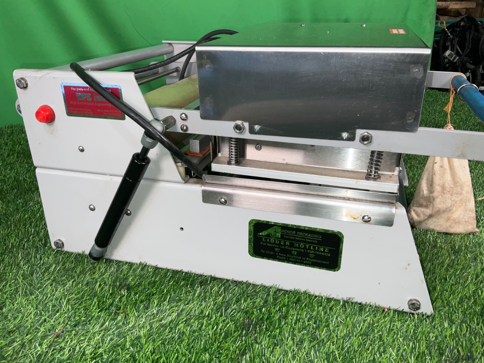 Anchor Packaging AL400 Commercial Heat Sealer with some film included 1269 5B