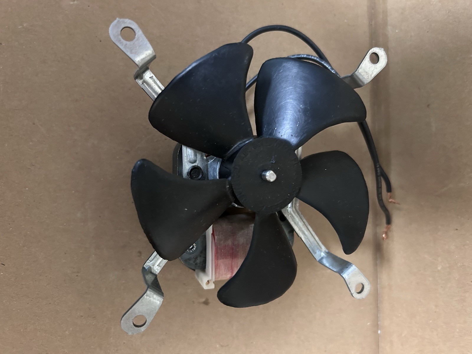 Bay Motor 120 V Fan W /Spider 5A145 -189A 60 Hz For Refrigeration