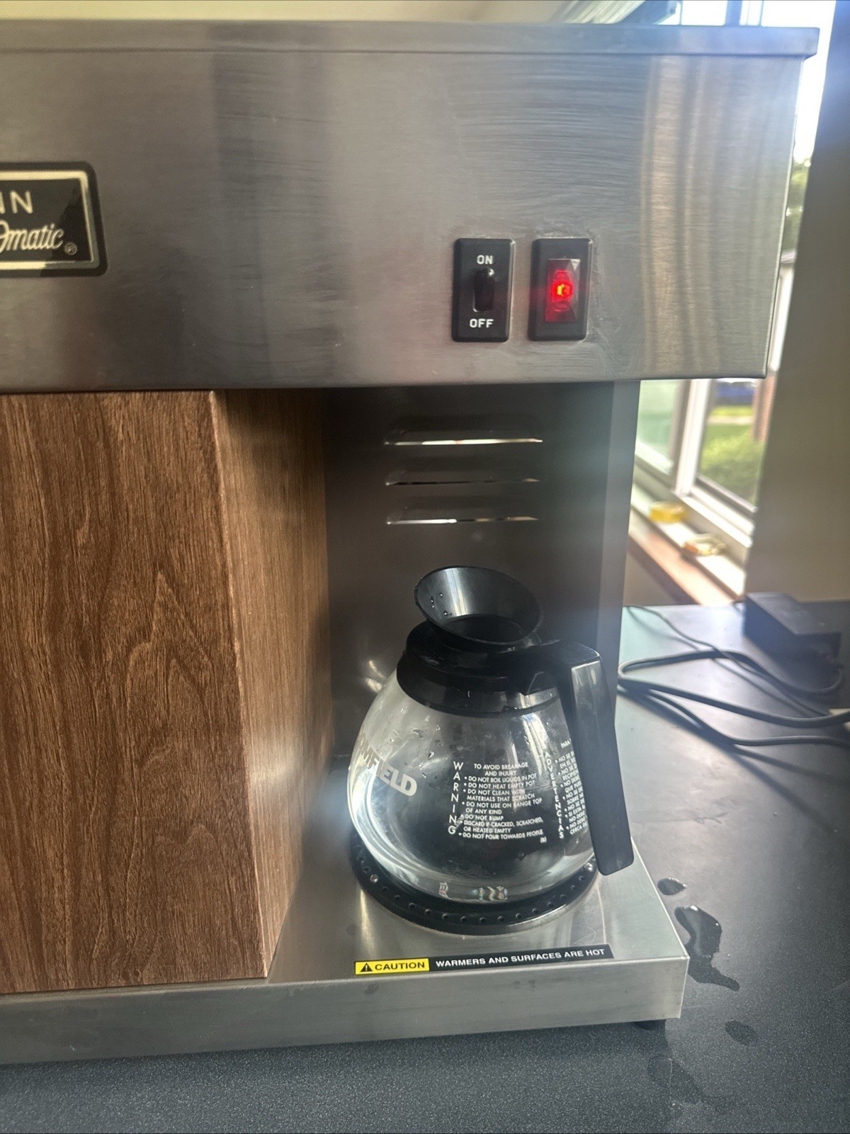 BUNN VPS W/G Commercial Pourover Coffee Brewer Maker 12-Cup w/ 4 Carafes