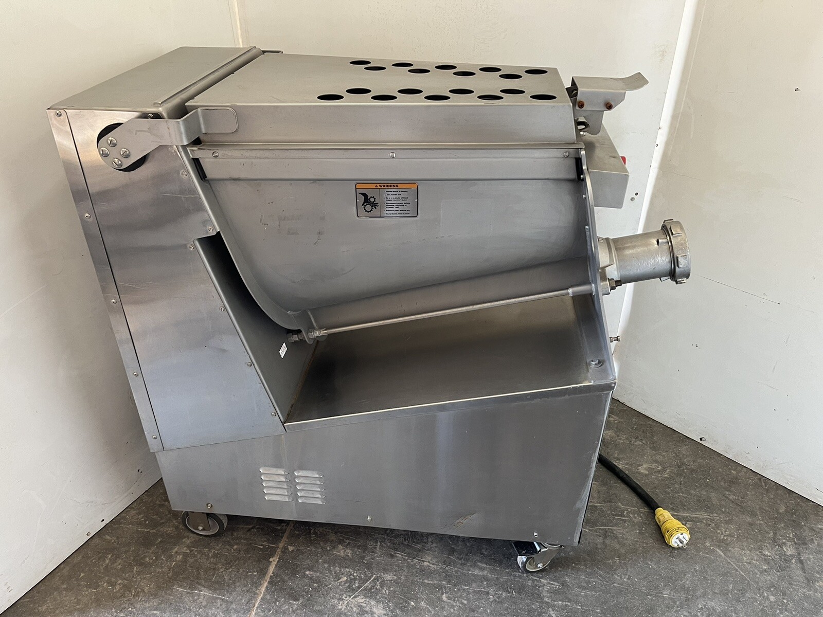 Hobart Meat Mixer Grinder MG1532 #32 150lb VIDEO WE CRATE AND SHIP WORLDWIDE