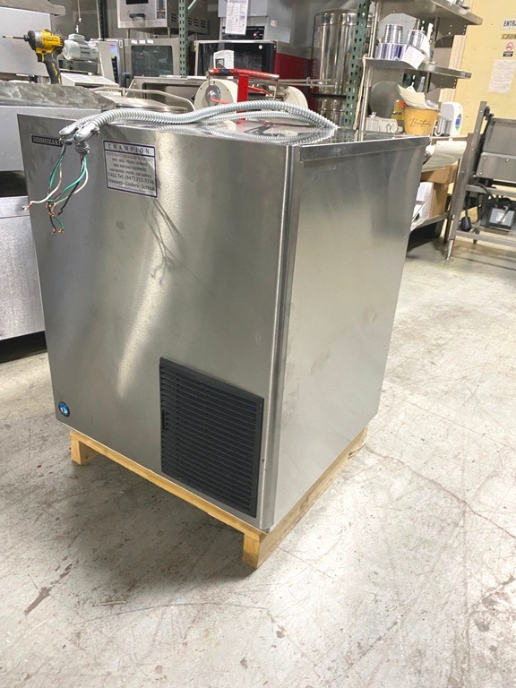 Ice Maker / Hoshizaki F-1501MRJZ-C Air-cooled Cubelet-style with 1353 Lb/Day