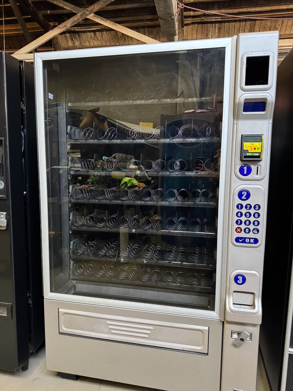 CRANE NATIONAL 181 REFURBISHED 5 WIDE SNACK VENDING MACHINE – SHIPPING INCLUDED