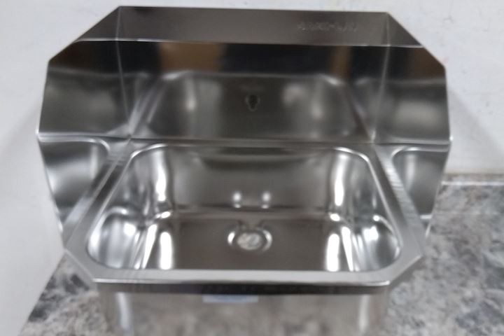 Sani-Lav 5031-0.5 14 In Bowl Width 17 In Bowl Length 0.5 GPM Hand Free Sink