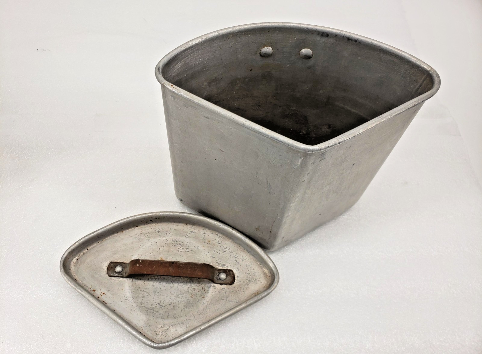Vintage Thermatic Fireless Cooker Diller Mfg Co Bluffton OH 3 Pots 2 Plates