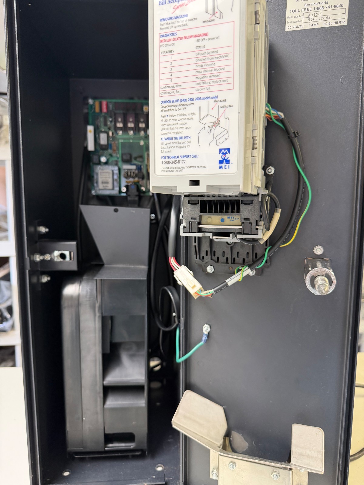 American Changer AC 1001 accepts $1 -$20 *COMPLETELY REBUILT* pays out quarters