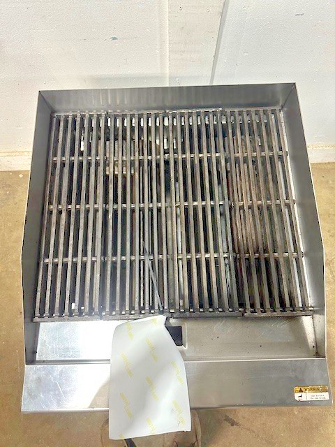 PATRIOT PT-CB24 COMMERCIAL COUNTERTOP 60,000 BTU 24″ NAT GAS RADIANT CHARBROILER