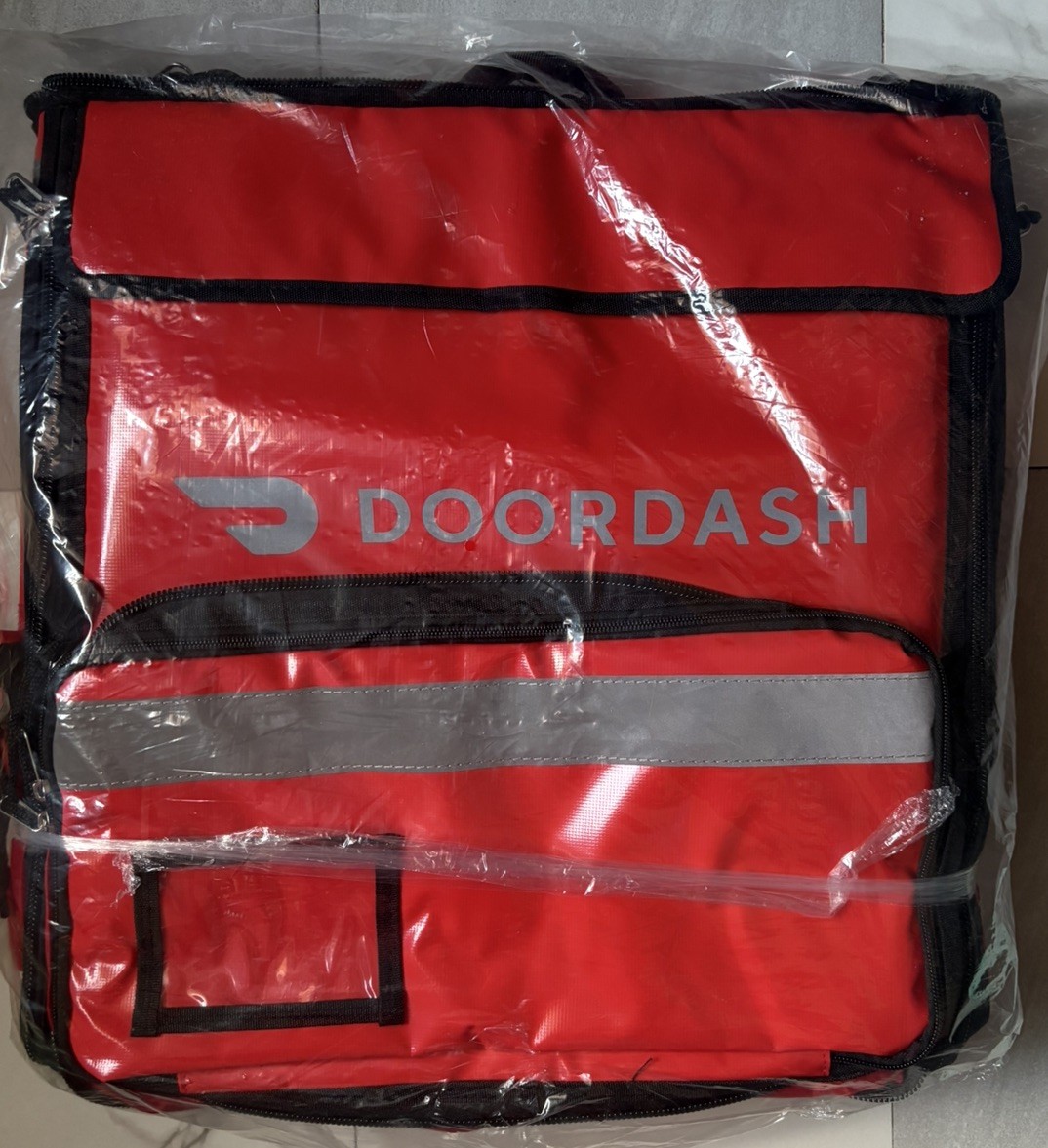 Doordash Insulated Delivery Backpack Thermal Cooler Food Bag ( Brand new )