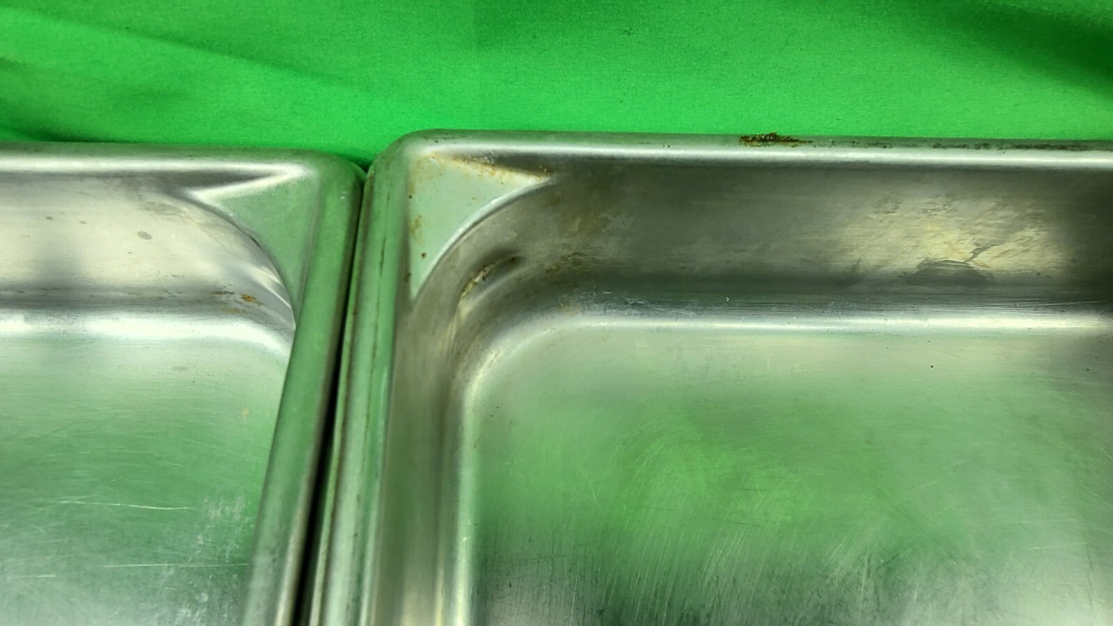 Lot of 4 Vollrath 30222 Super Pan V S/S Half Size x 2.5 D Food Pan»